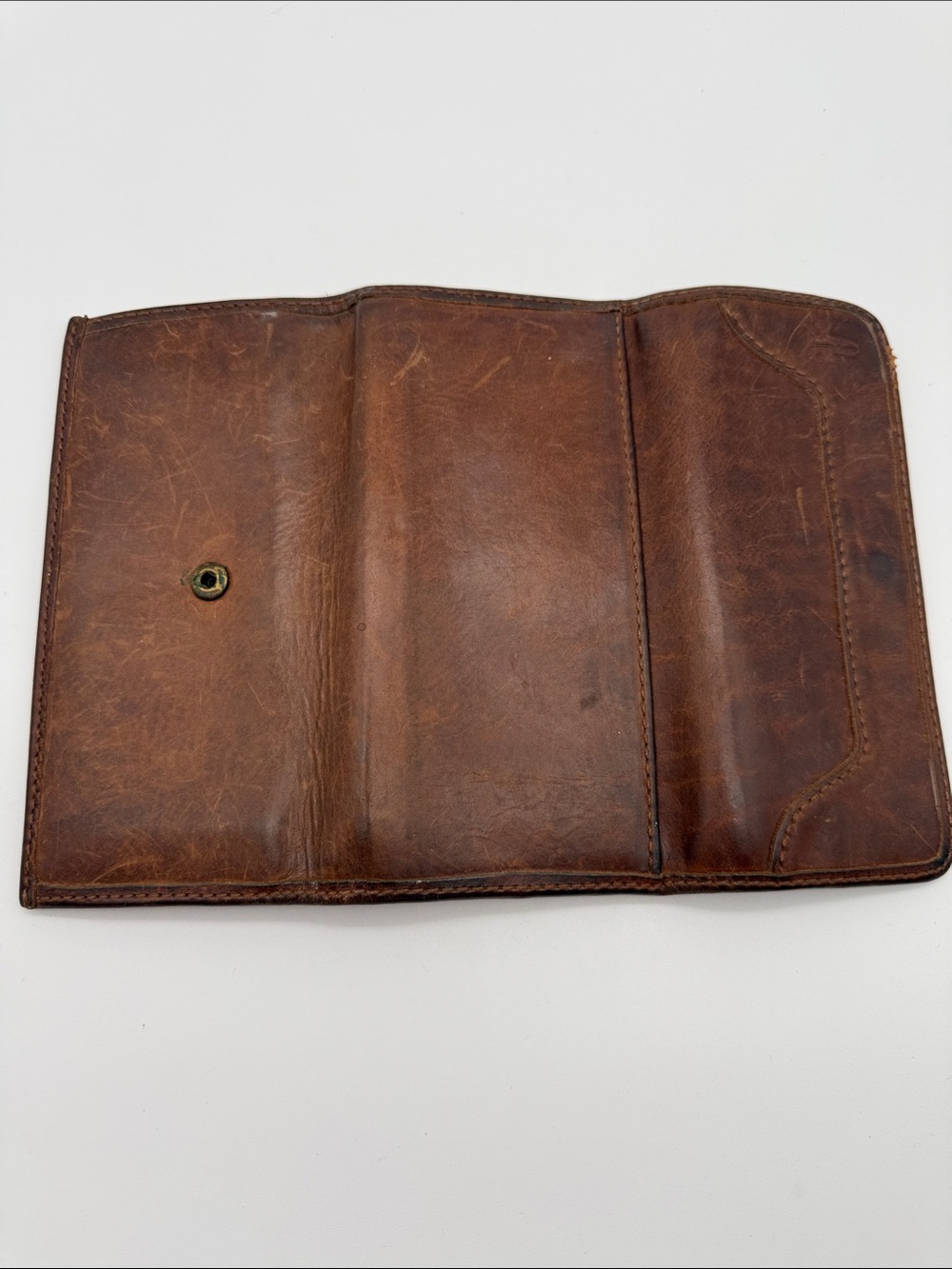Frye Melissa Antique Leather Trifold Wallet Brown Distressed Patina - Picture 5 of 7